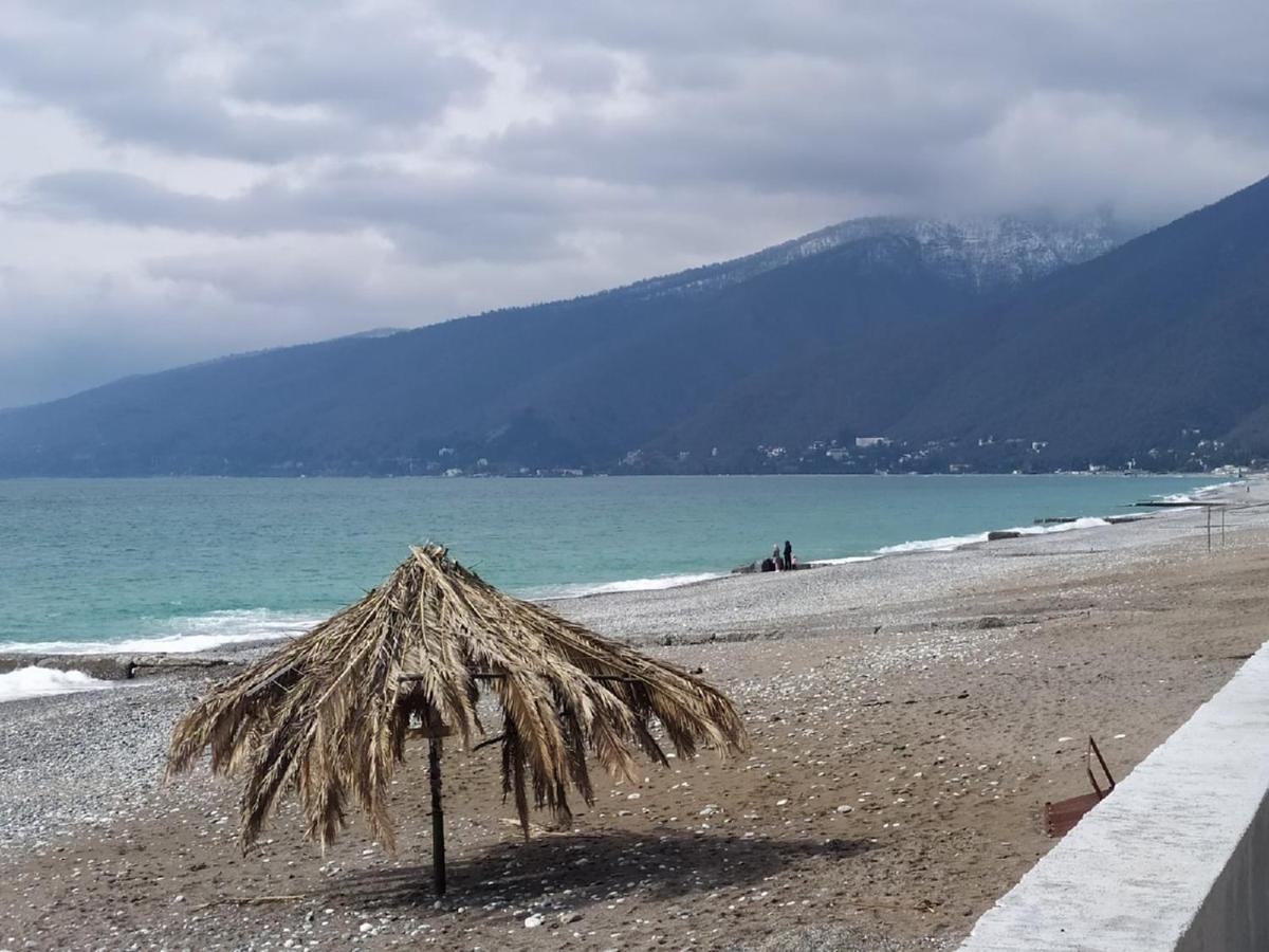 Anna-Saria Guest House Gagra Exterior photo